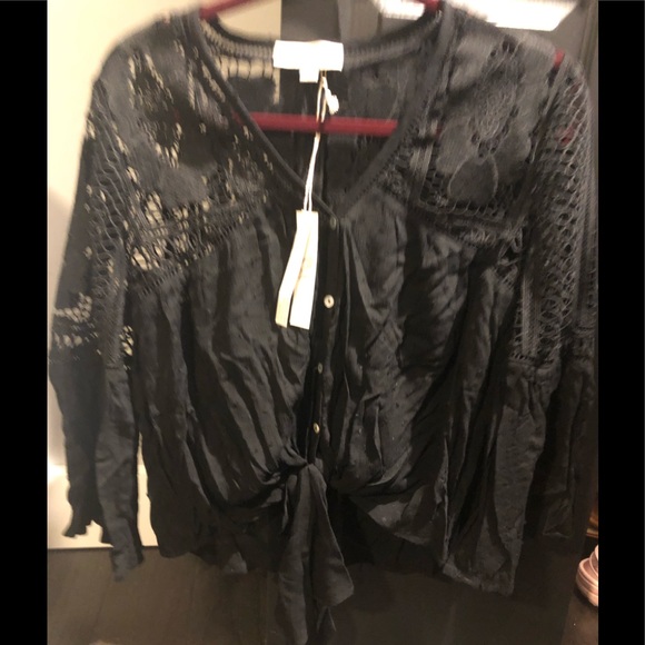 Black tie shirt - Picture 1 of 2